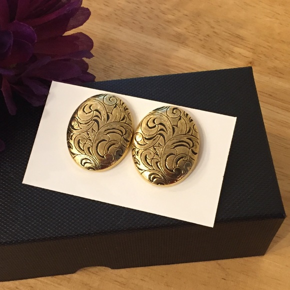 Lady Remington Jewelry - Vintage Lady Remington Earrings